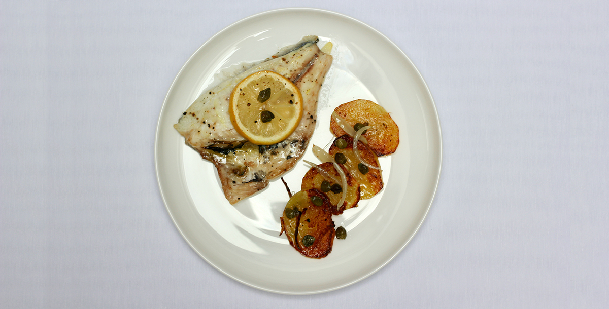 Dorada al horno con limón y alcaparras